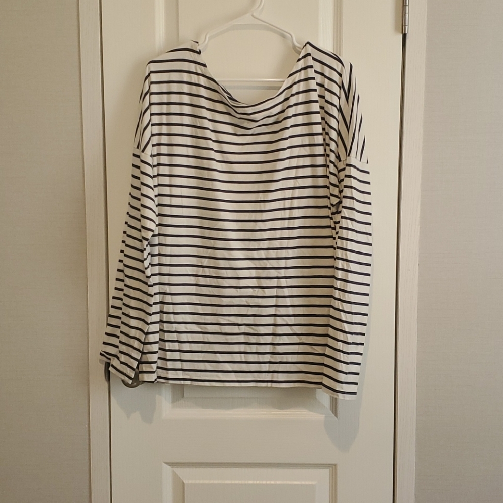 Old Navy  shirt